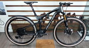 mako gris ruedas giant